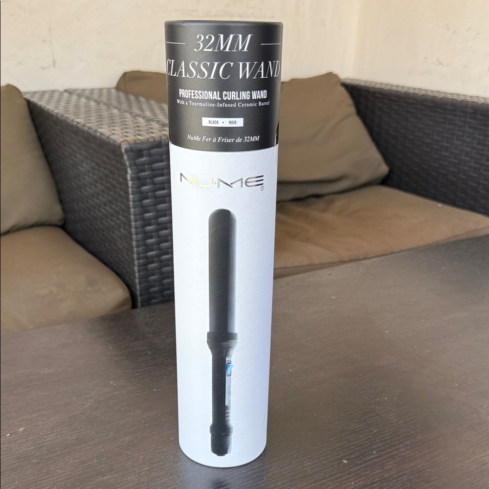 NuMe Classic Curling Wand in Black